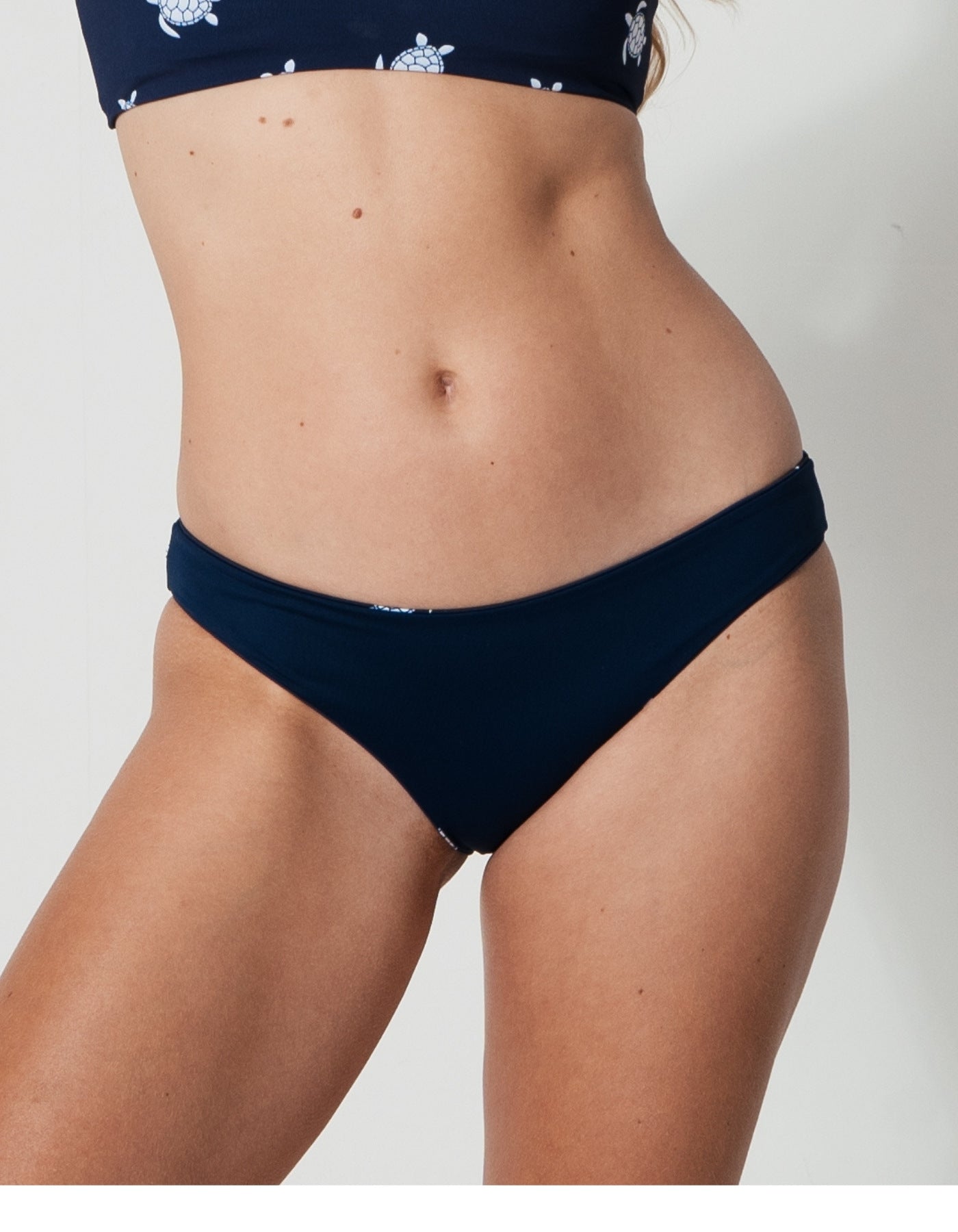 Sandbar_swimwear_low_waist_bikini_eco_recycled_tank_top_bikini_reversible_blue_turtle