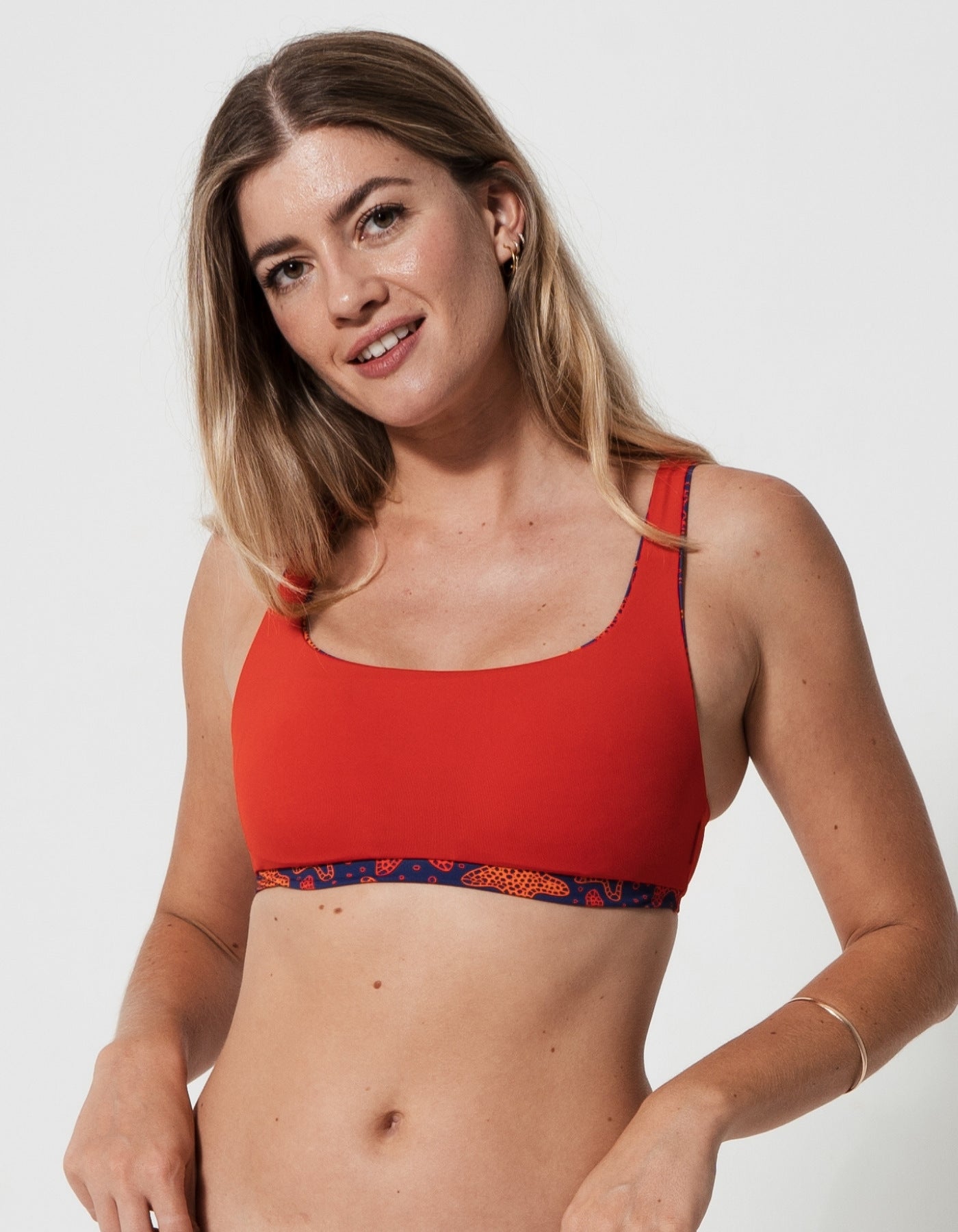 Sandbar_swimwear_low_waist_bikini_eco_recycled_tank_top_bikini_reversible_starfish_red_blue