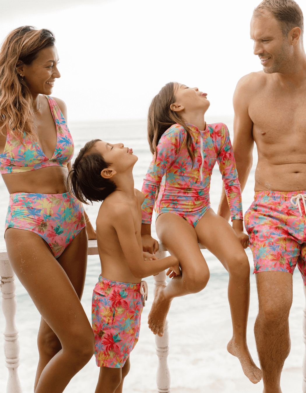 Sandbar_swimwear_family_matching_bikini_swimsuit_swimshorts_pink_palm